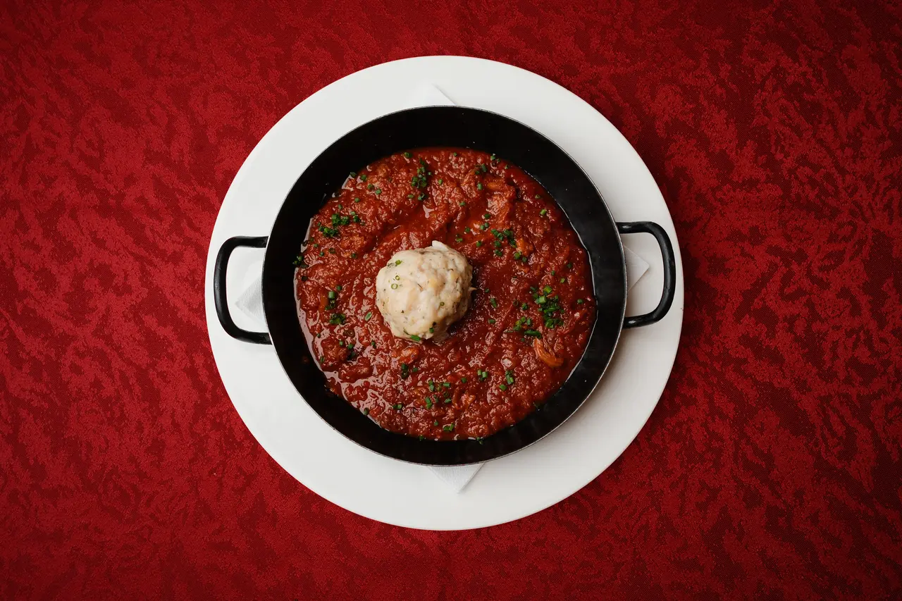 Eierschwammerlgulasch in der Neubauschenke Wien
