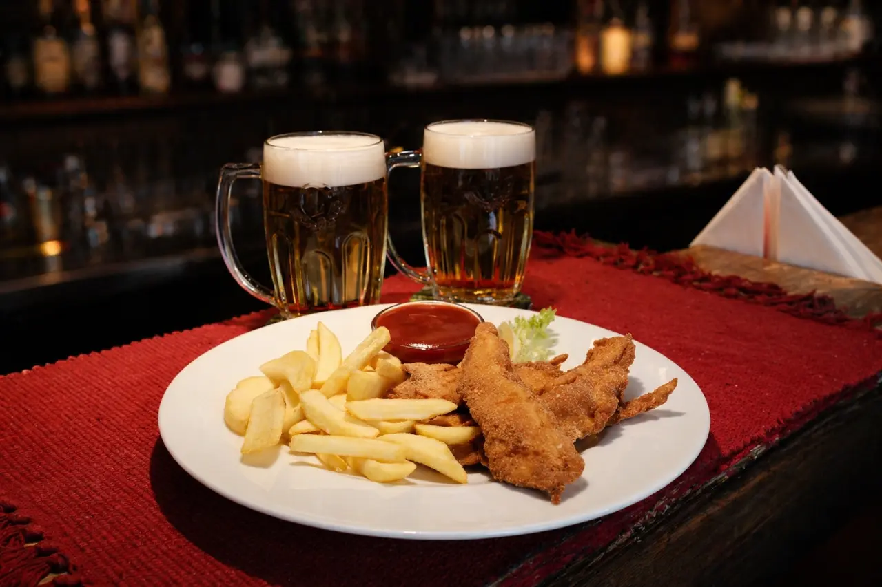 2 Bier + Schnitzelstreifen in der Neubauschenke Wien