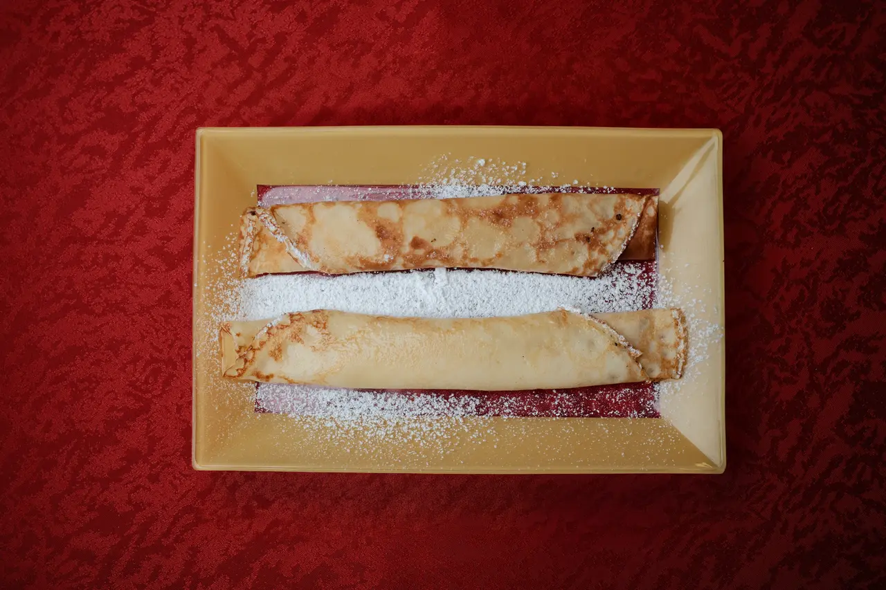 Palatschinken mit Marillenmarmelade (2 Stück) in der Neubauschenke Wien