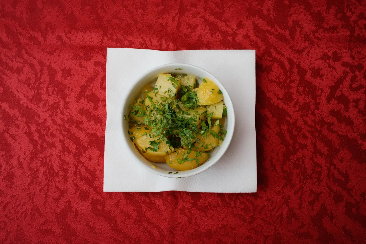 Petersilienerdäpfel in der Neubauschenke Wien